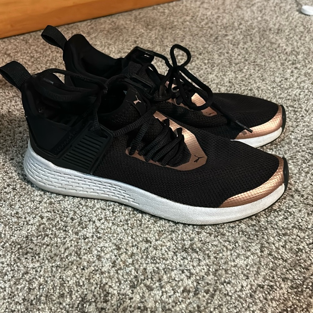 Puma Sneakers